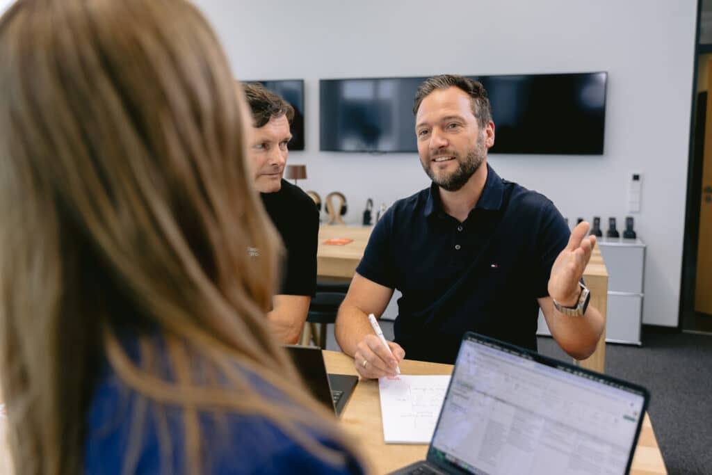 NIS2-Schulungspflicht für Mitarbeiter: Was Ihr Unternehmen jetzt umsetzen muss 3 Awareness Training & Phishing - microsoft partner teccle group 22